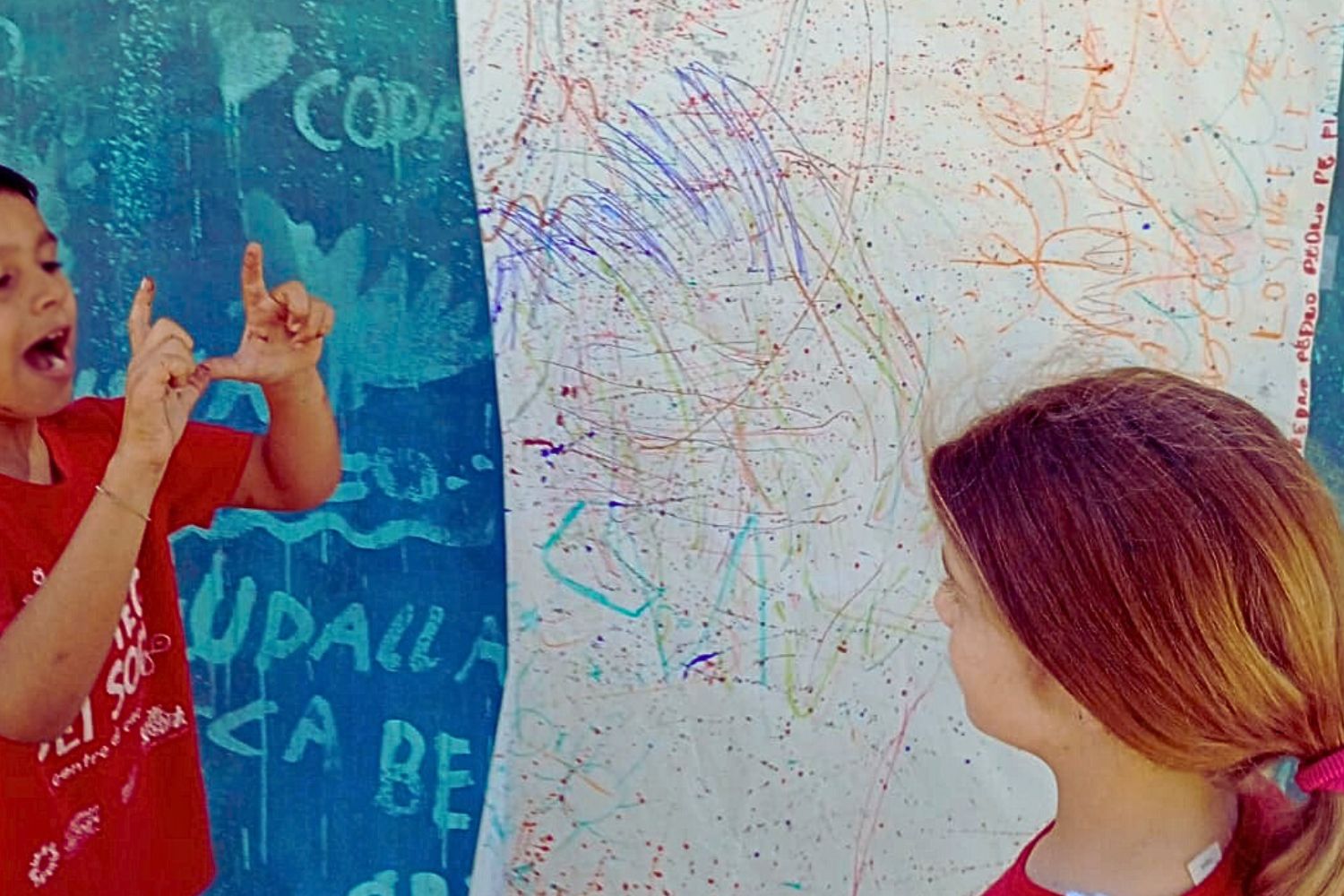 Scarabocchi: un progetto dedicato ai più piccoli per esplorare le emozioni attraverso il disegno e il movimento